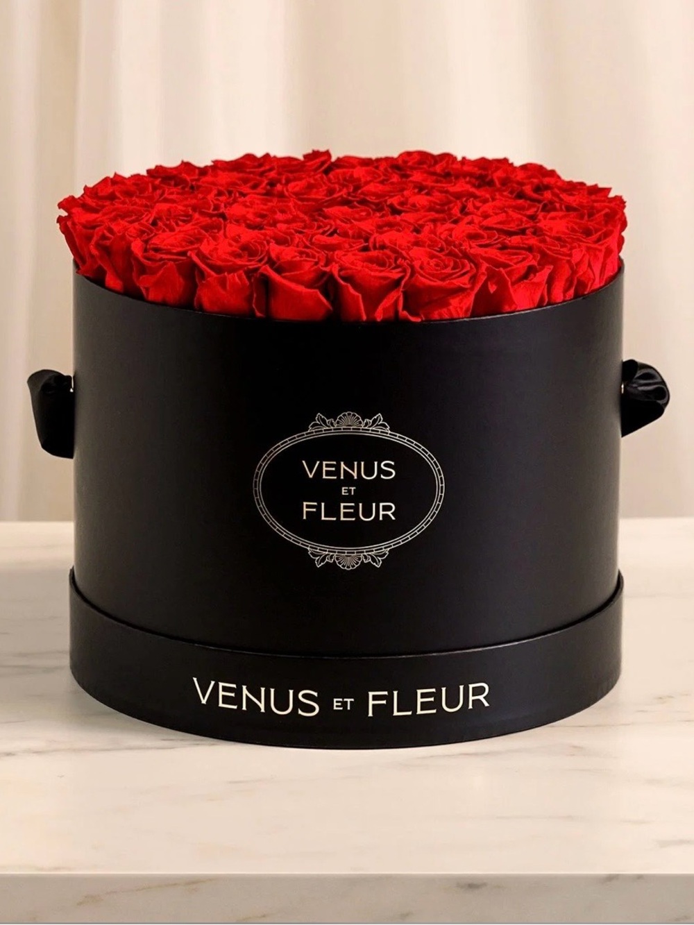 Venus Et Fleur Large round arrangement box